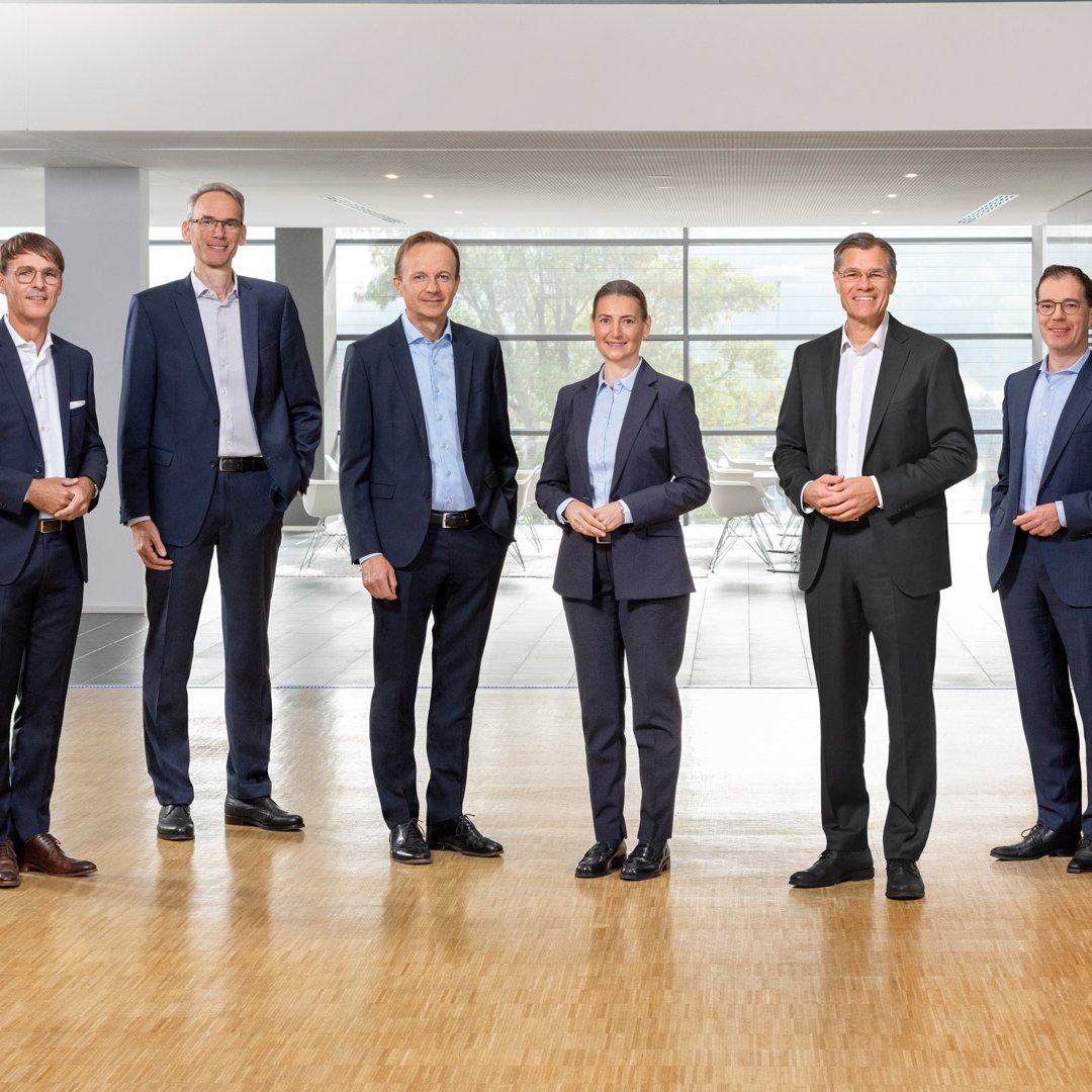 Management & Gremien