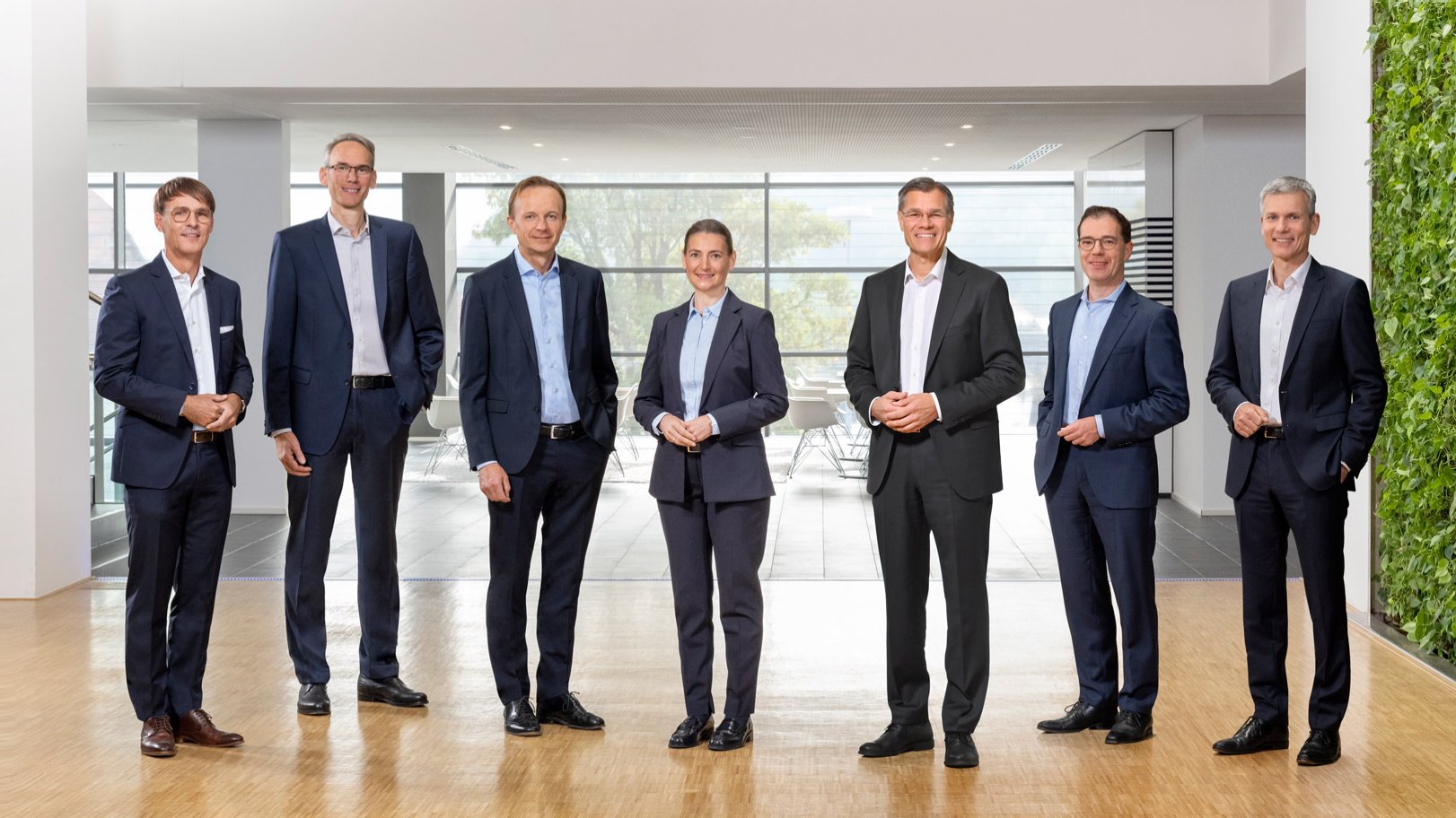 Management & Gremien
